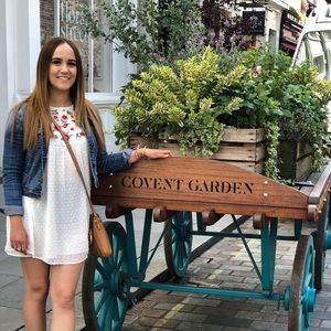 Meet your Posher, Brooke